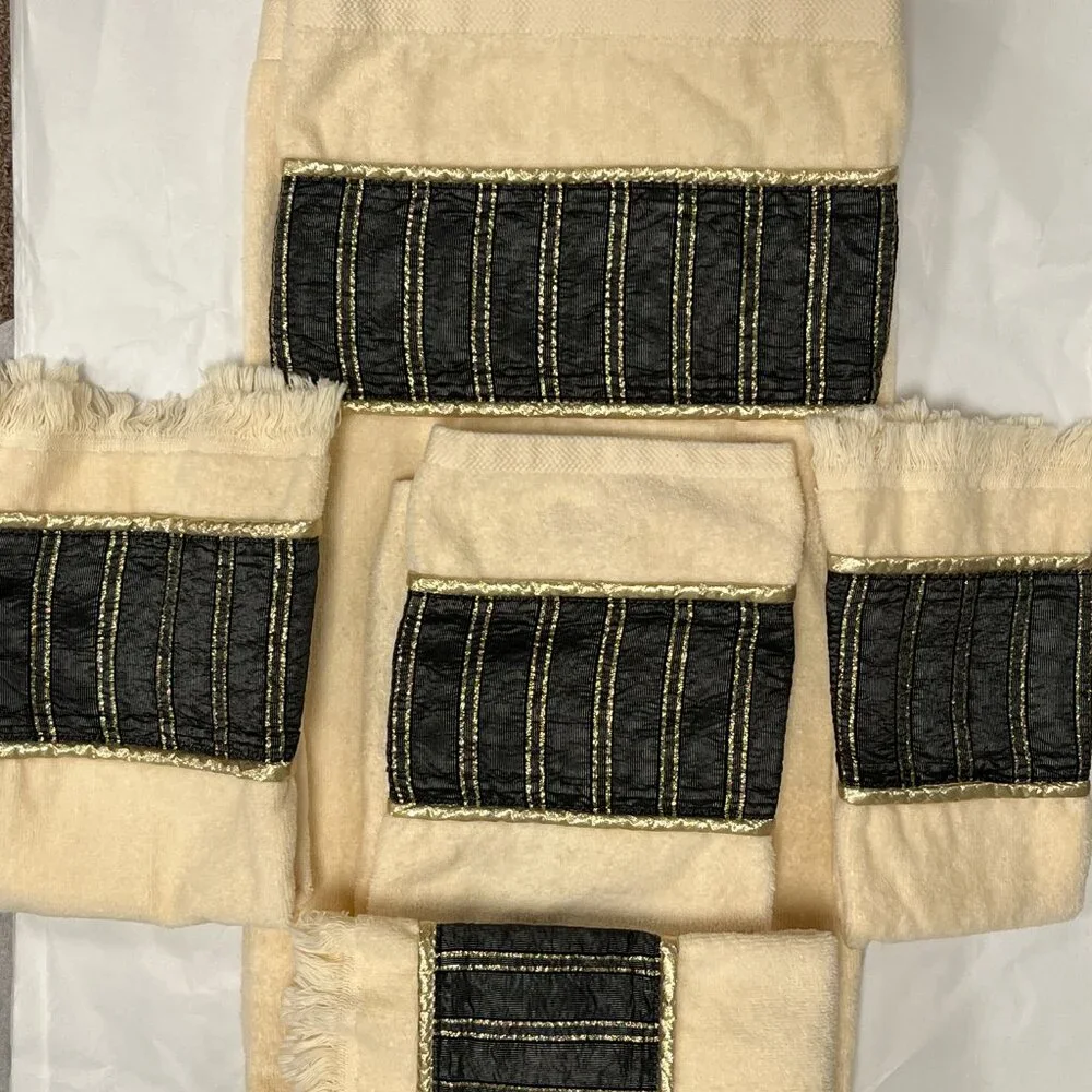J. Abouchar towels set bath hand gold black fingertip vintage 80s New vintage